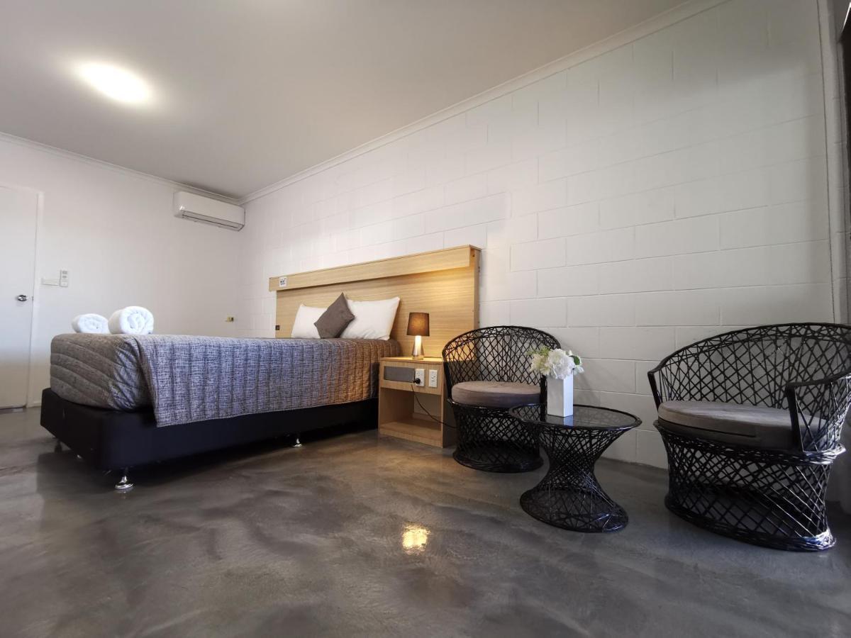 Y Motels Rockhampton Exterior photo