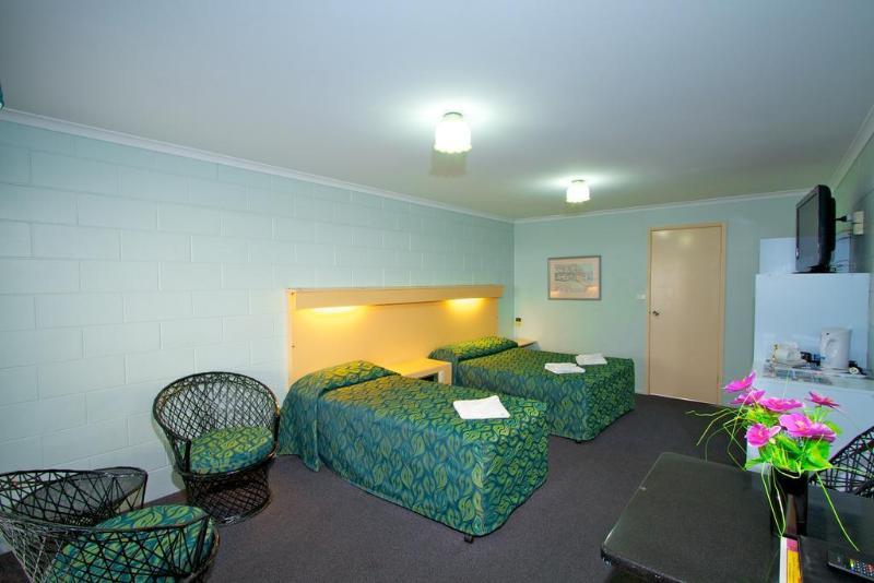 Y Motels Rockhampton Exterior photo