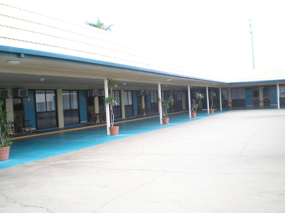 Y Motels Rockhampton Exterior photo