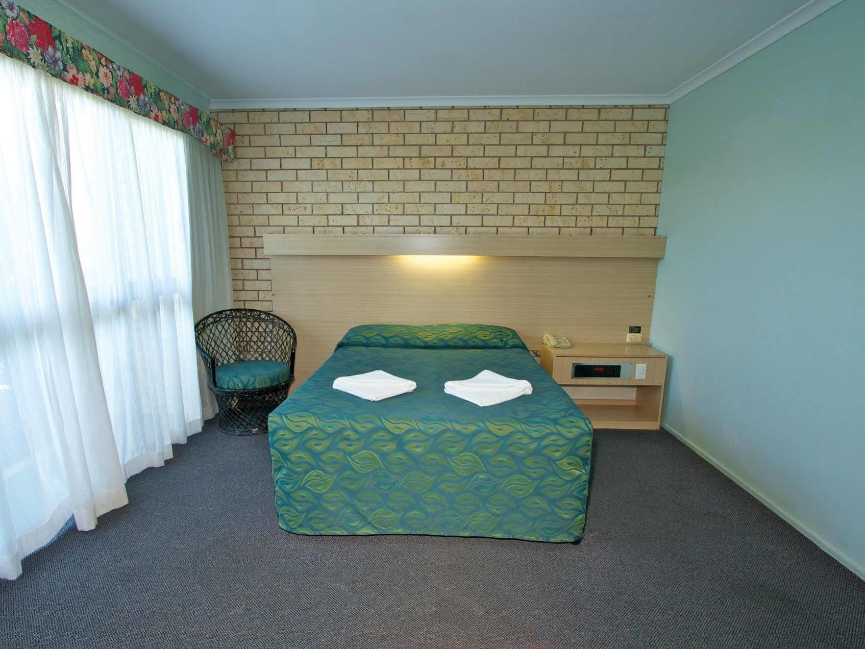 Y Motels Rockhampton Exterior photo